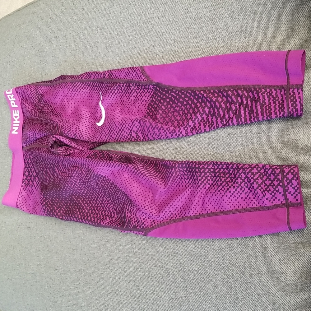 Purple nike pro pants - Picture 1 of 4